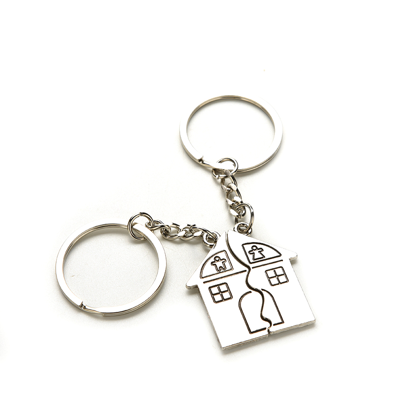 

1 Couple Keychain Metal Keychain House Souvenirs Keyring Key