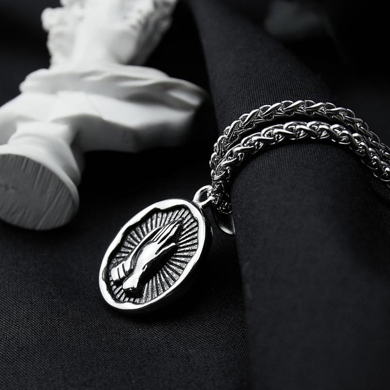 

Pendant Necklaces Vintage Praying Hands For Men Punk Fashion Stainless Steel Biker Amulet Necklace Women Blessing Jewelry Gift