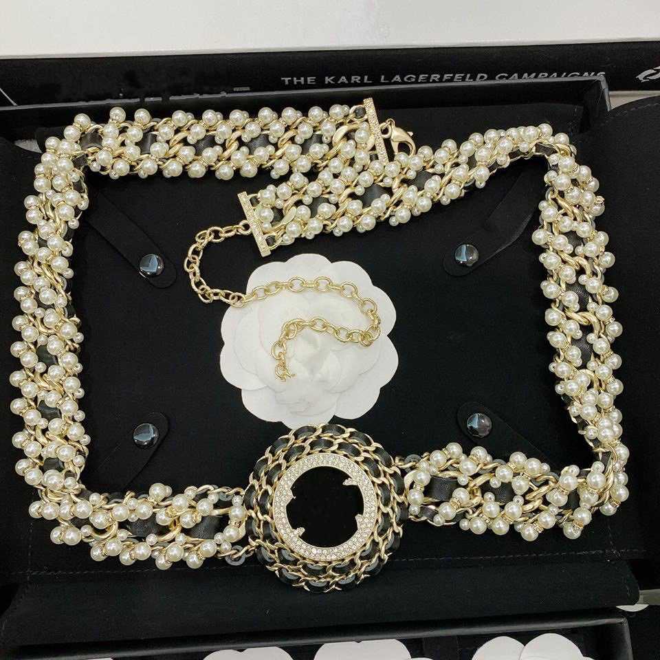 

2021 C Brand Fashion Jewelry Women Vintage Thick Chain Long Belt Gold Color Pearls Black Leather Belt Party Fine Top Qulaity