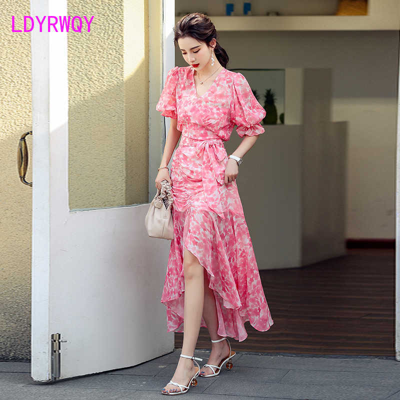 

LDYRWQY V-neck Puff Sleeve Fashion Korean Summer Top + Irregular Skirt Two-piece Set 210603, Photo color