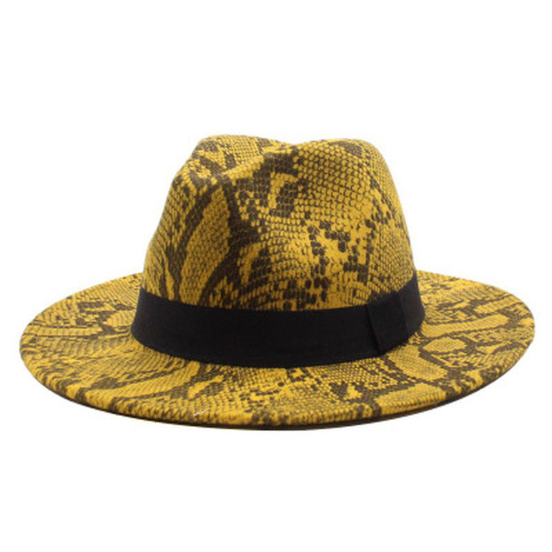 

2021 New Snake Print Serpentine Ribbon Band Belt Fedora Hats Women Yellow Black Casual Outdoor Derby Men Felted Hat Qxdv