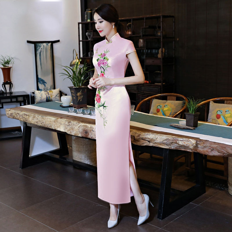 

Women Pink Elegant Long Cheongsam Exquisite Floral Appliques Qipao Sexy Slim Formal Party Gown S-4xl Isam