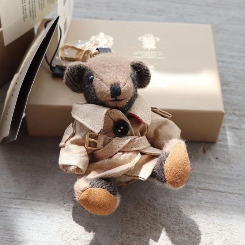 

Key Kawaii Cashmere Vintage Cartoon Bear Keychain Bag Charm Chain Car Ornaments for Women Luxury Gift Keyring Accessories