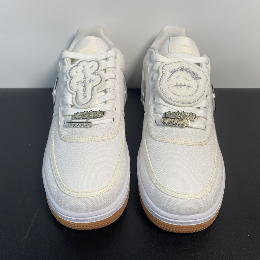 

Runner Sneakers Running Shoes Travis AQ4211-100 with box, White