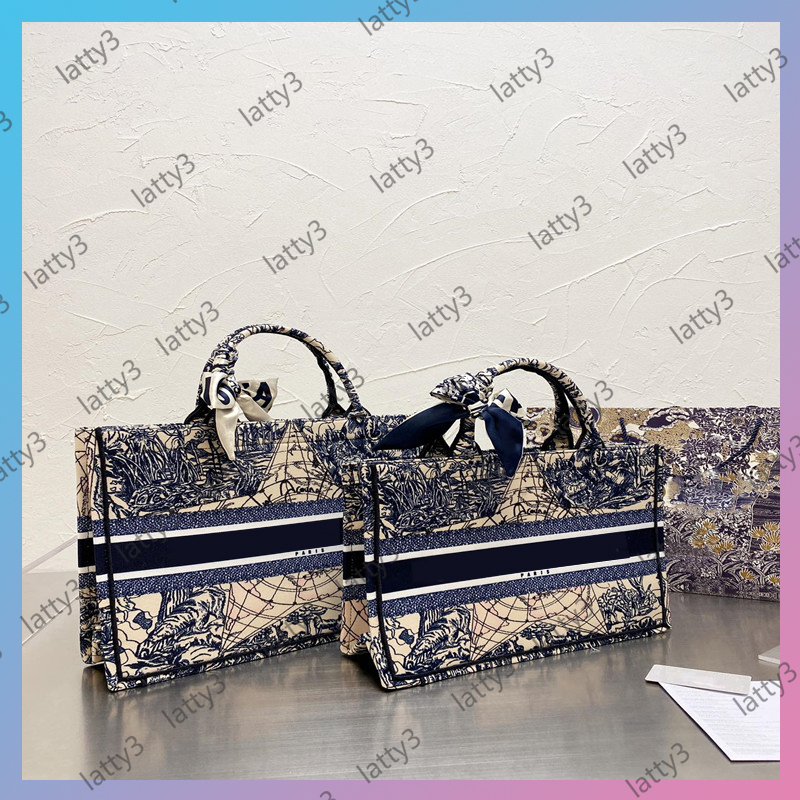 

Women Luxurys Designers Large Tote Bags 2021 Canvas Book Totes INLIGHTS BookTote 2 Size Womens Handbags Purses Shoulder Bag Shopping Handbag