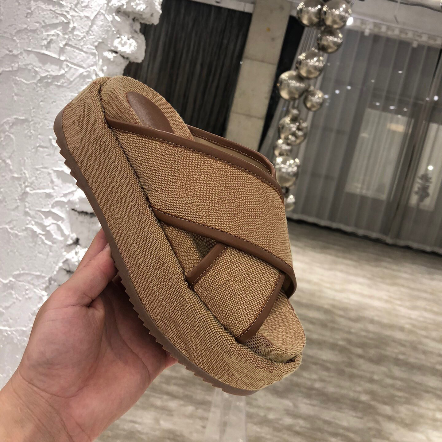 

Women Slippers 5.5cm Platform Sandals Embroidery Shoes Luxury Designer Slides With Original Box Size 35-40 XX--0126, Clear