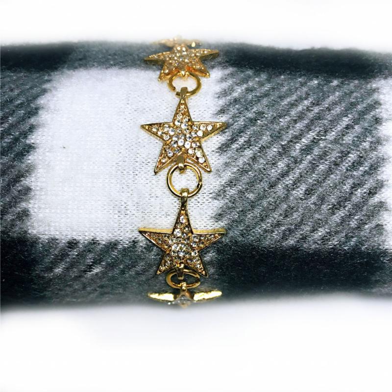 

Pendant Necklaces Five-Star Necklace Exaggerated Style Short Gold Lady Fashion Retro Summer Charm Bracelet Jewelry 010