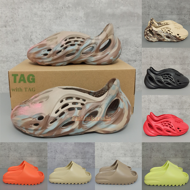 

Trends Foam Slippers For Men Women Summer Designer Slides Onyx Glow Green Ochre Runners Holes Sandals Clog MXT Moon Grey Vermilion Man Beach, Black