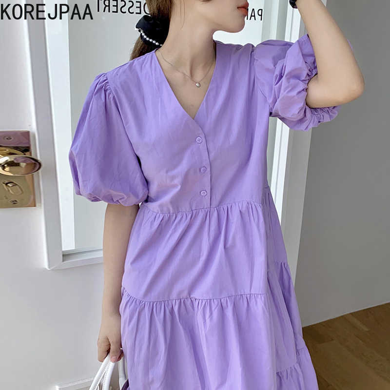 

Korejpaa Women Dress Summer Korean Chic Elegant Solid Color V-neck Three Button Pleated Loose Bubble Sleeve Ruffle Dresses 210526, Purple