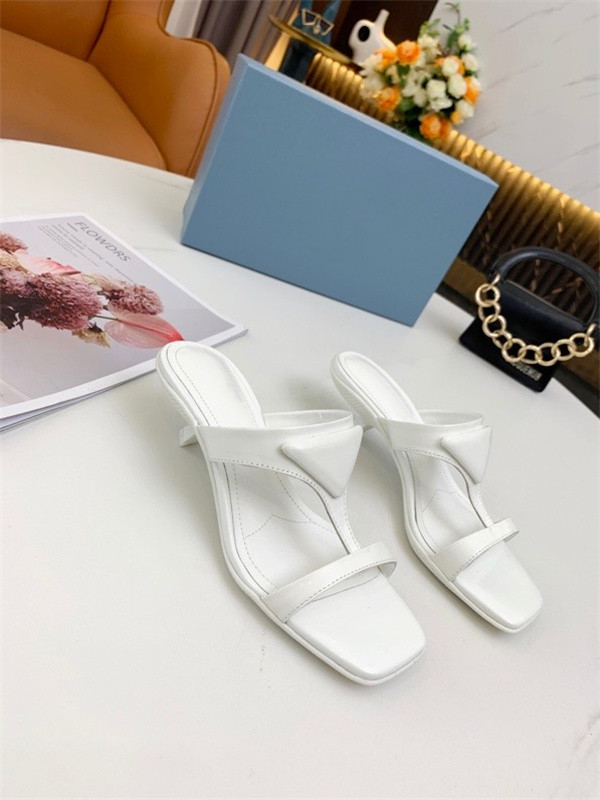 

2021 Women Platform Sandals Classic Fashion Designers Slides Low Heels Floral Brocade Flip Flops Embroidery Rubber Loafers Trend Sliders Ladies Slippers, Choose the color