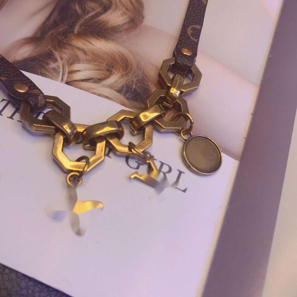 

2021 accessories clavicle Necklace fashion personality network red L home old flower retro versatile Leather Adjustable, Silver