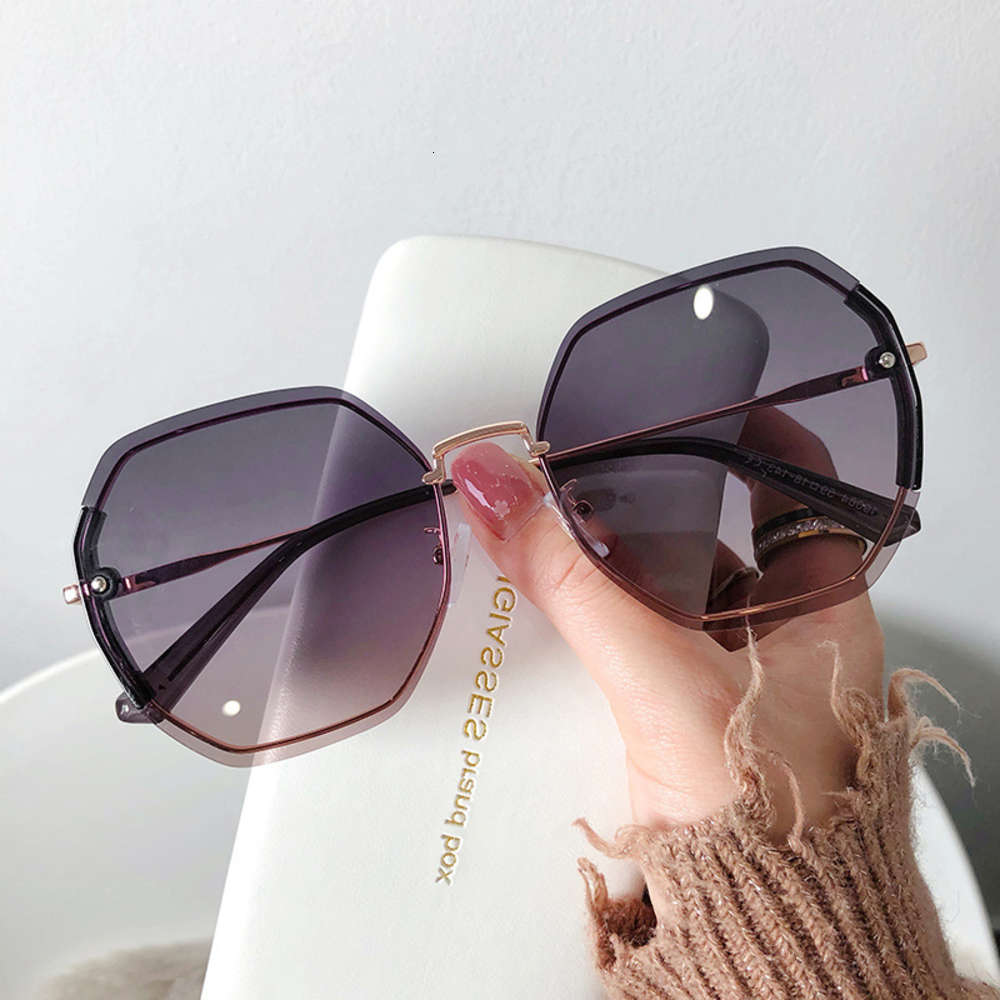 

style sunglasses for women's sense, polarized light and UV protection, Korean fashionable frameless large face slim Sunglasses, White;black