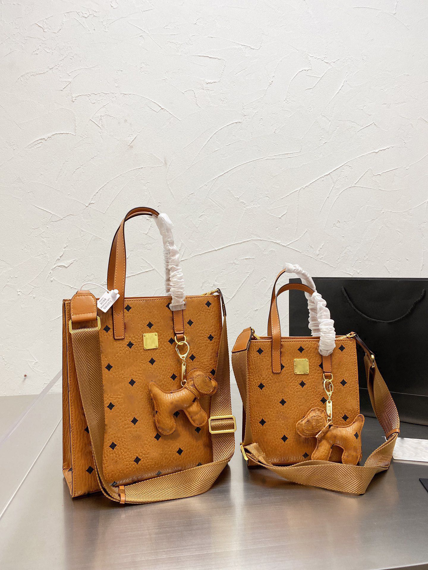 

Logo mini tote print 2021 trendy Chinese fashion casual bag ladies wear small handbag, Yellow