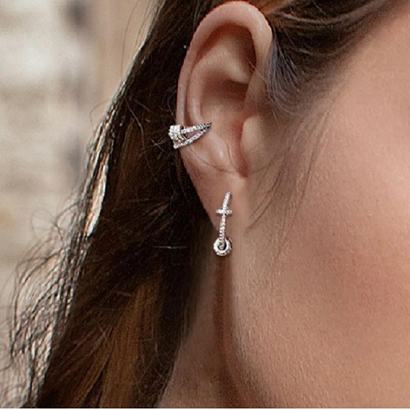 

Hoop & Huggie Movable Circle Earrings 925 Sterling Silver Micro Inlaid Zircon Exquisite Fashion Personality Women's Style