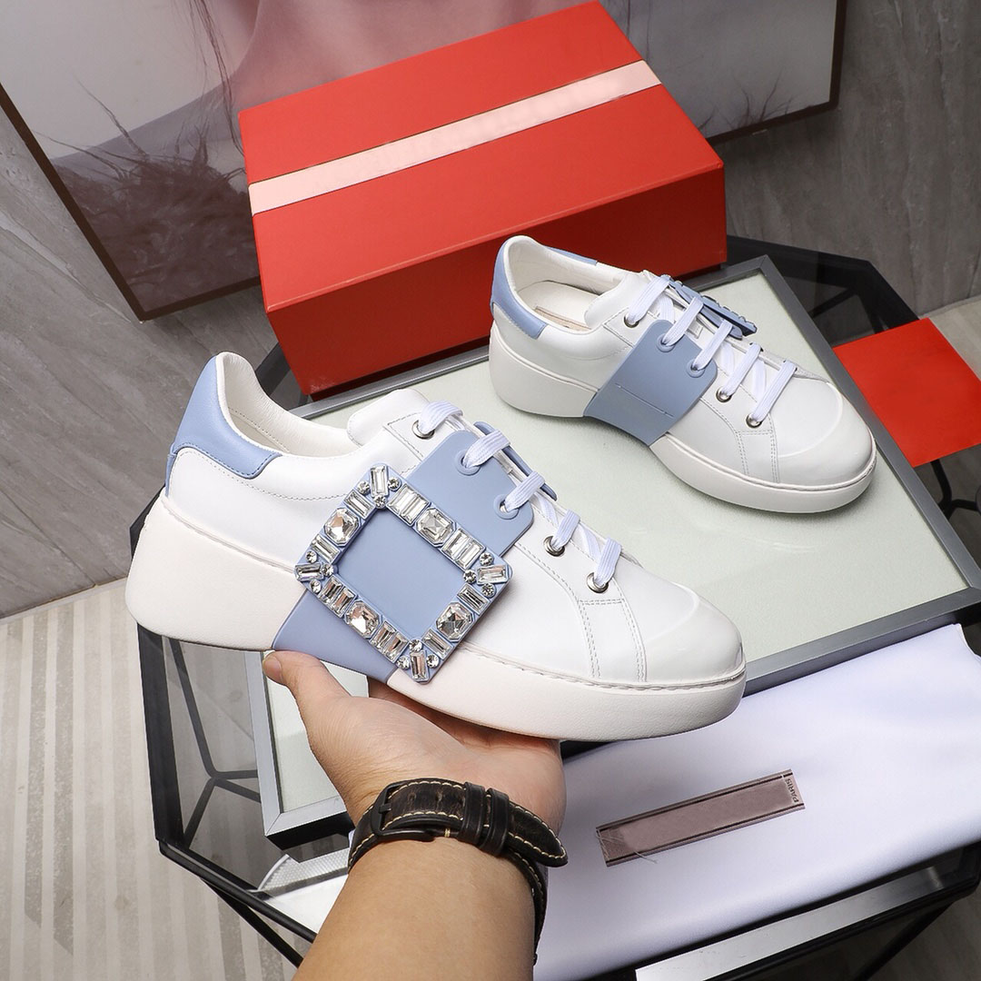 

2021 Designer Luxury A1 Women Casual Shoes Lady Low-top Leather Sneaker Calfskin Crystal Lace-up White Shoe Street Style Fashion Comfort Top Quality With Box Size 35-40, Color 1