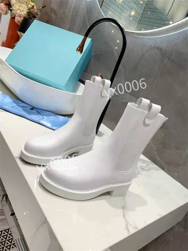 

2021 designer boots Snow boot Women Winter Fashion Australia Classic Short Ankle Knee Bow girl MINI Bailey womens ly211121, 02