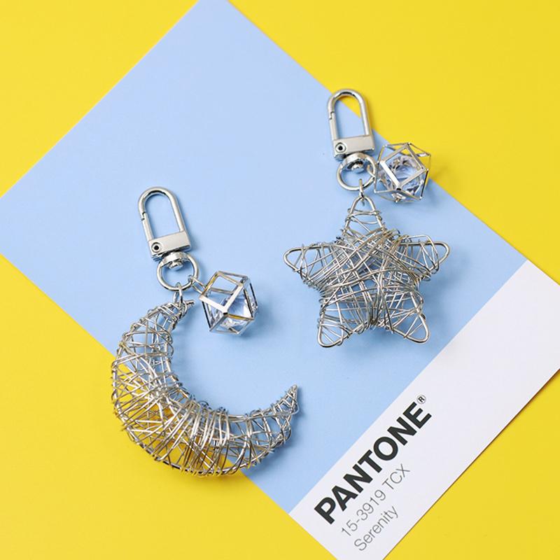 

Keychains Handmade Iron Wire Keychain Wishing Crystal Ball Pendant Couple Retro Style Headphone Case Charm Backpack Jewelry Accessories