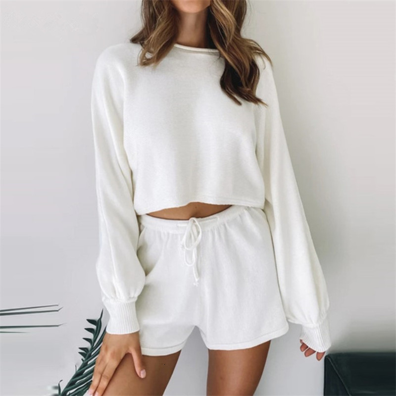 

2021 New Women Winter Autumn Two-piece Suits Long Sleeve Round Neck Top Loose Shorts Knit Fashion Casual Pullover Sweater and Pants Set H2lr