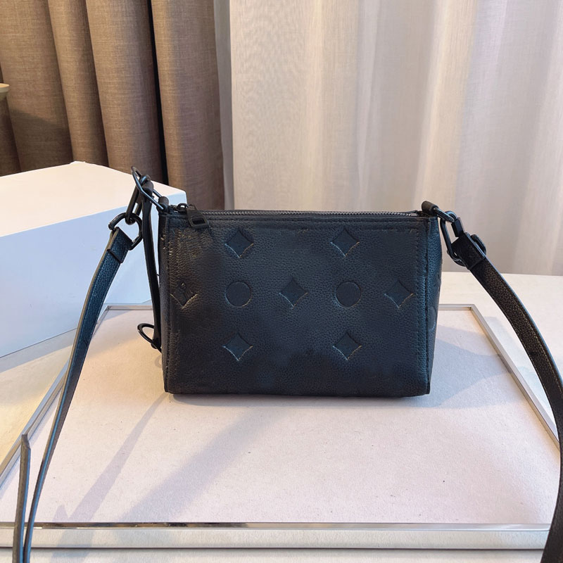 

Luxurys Designers Bags Diagonal Shoulder Bag Retro Leather Handbags Girl Fashion Cross Body Printed Women Totes Classic Crossbody Clutch Purse Wallet