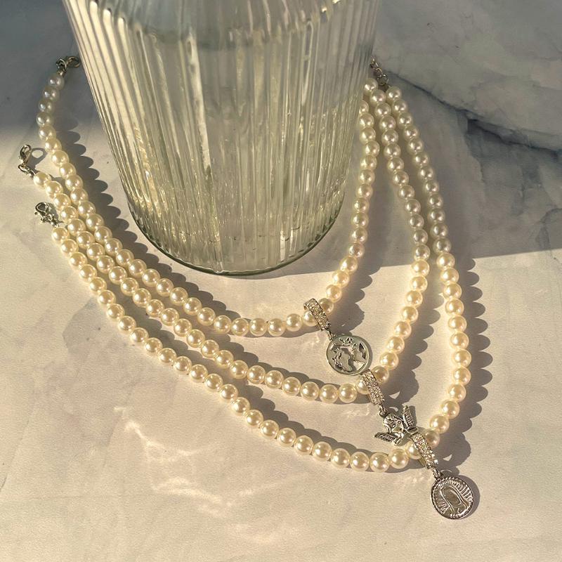 

Chains Silver Color Coin Angel Pearl Beaded Choker Necklaces For Women Shiny Rhinestone Pendant Necklace Wedding Party Jewelry Gift