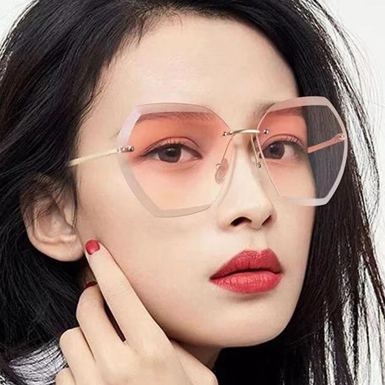 

Sunglasses Summer Rimless Women Diamond Trimming Sun Glasses Gradient Clear Lens Metal High Quality Cateye Spectacles