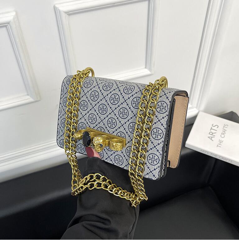 

wholesale women leather shoulder bag street personality diamond finger clutch elegant polka dot printed handbags European and American popular leopard handbag, Leopard(boutique box)