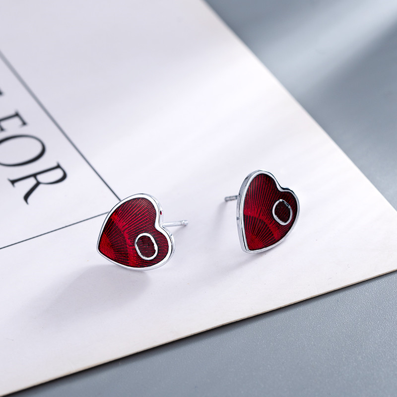 

Designer Earrings charm for Woman 925 Silver Needle Heart Top Luxury Lover Earring Design Retro Simple Jewelry supply