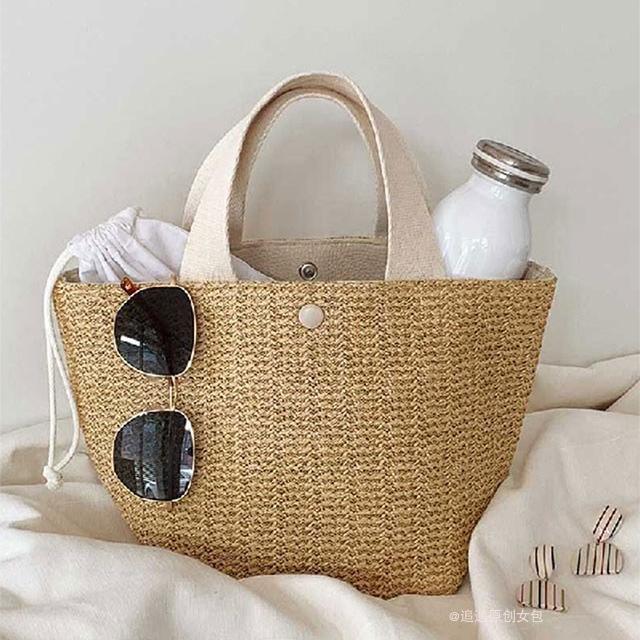 

Fashion Design Women Purse Handbags Elegant Ladies Beach Straw Shoulder Bags Vintage Female Girls Summer Small Casual Tote, Beige