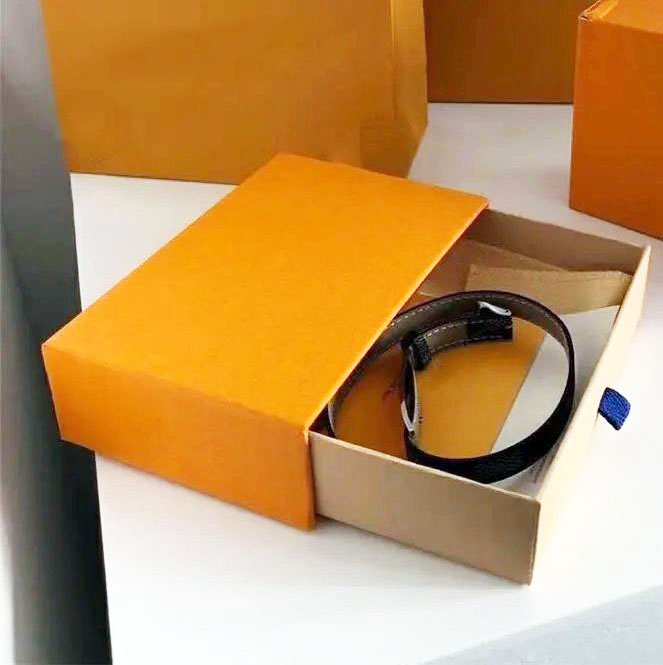 

Designer High-end brand Men's and women's Bracelets Fashion Unisex Jewelry Buckle Leather have box for gift