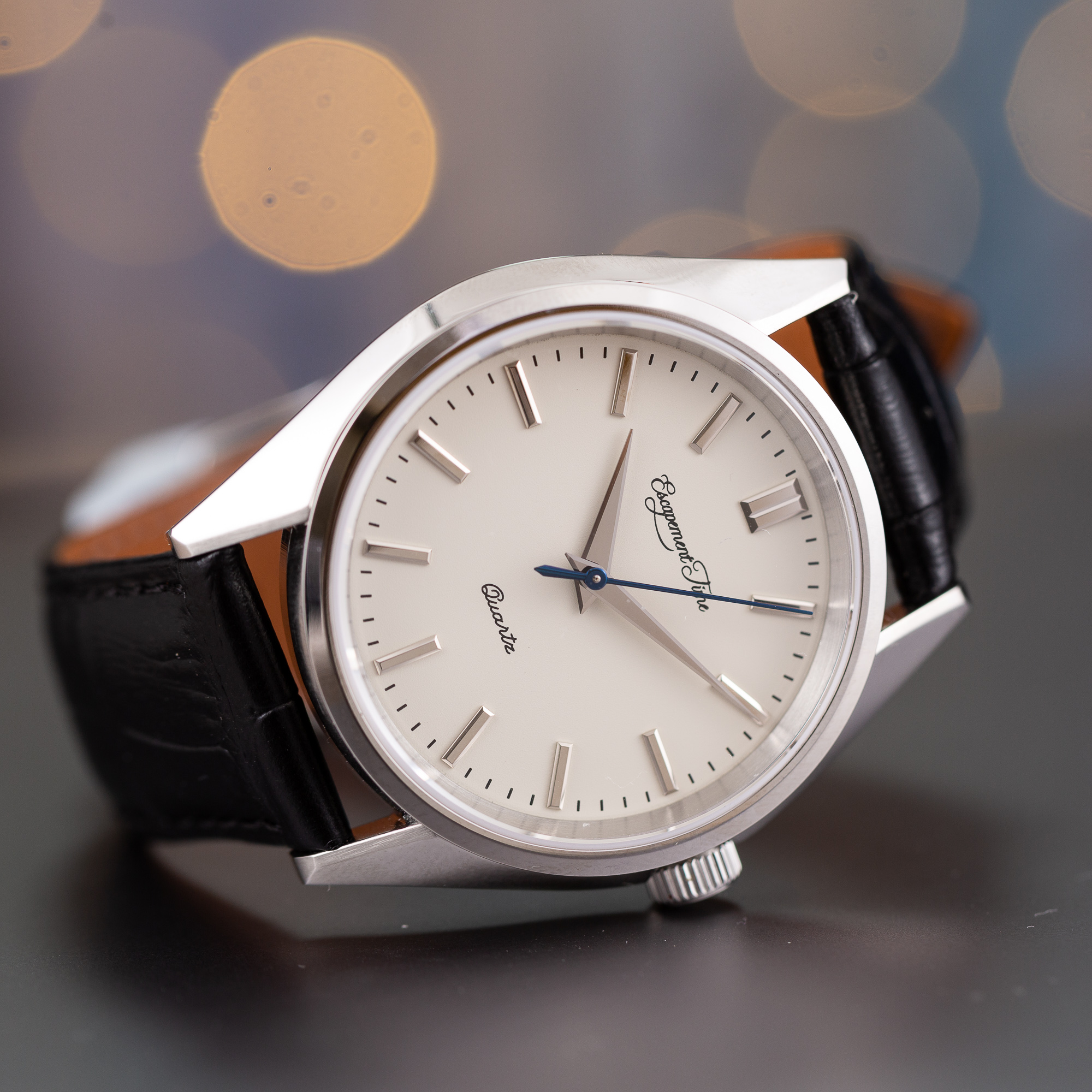 

Escapement timeQuartz Watch 40mm Case VH31 Heat Treatment Hand, White
