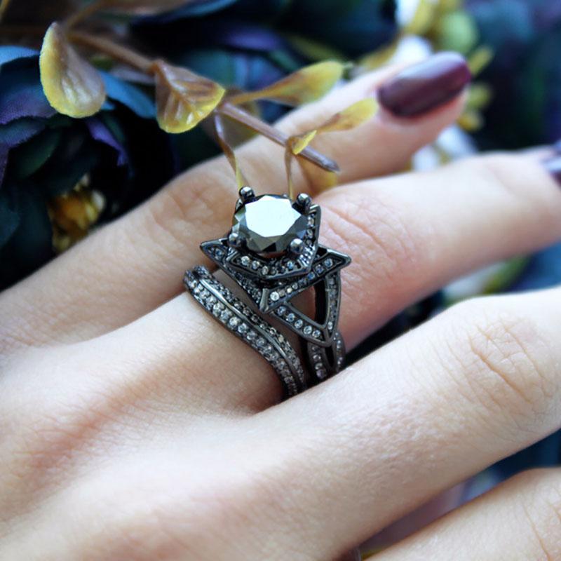 

Cluster Rings Halloween Goth For Women Punk Retro Aesthetic Gothic Jewelry Black Gold Big With Zircon Men Fashion R618, Golden;silver