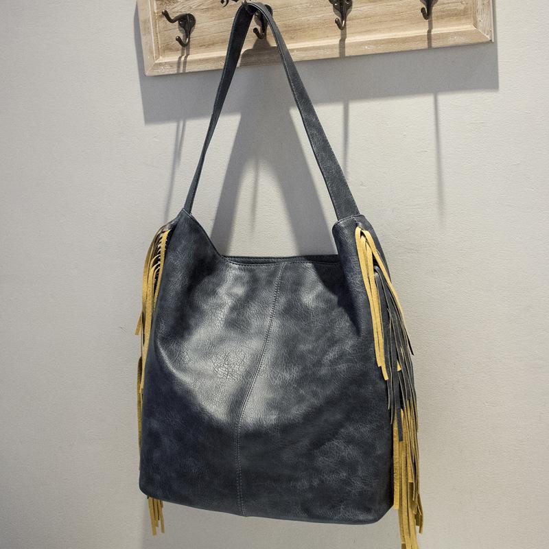 

2021 new fashion woman shoulder bag capacity business wild Europe and the United States casual fashion, Black