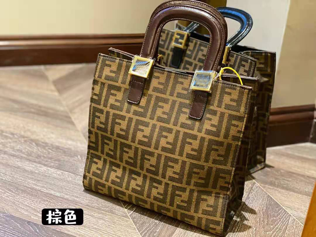 Le Chic | Borse Firmate Usate Originali
