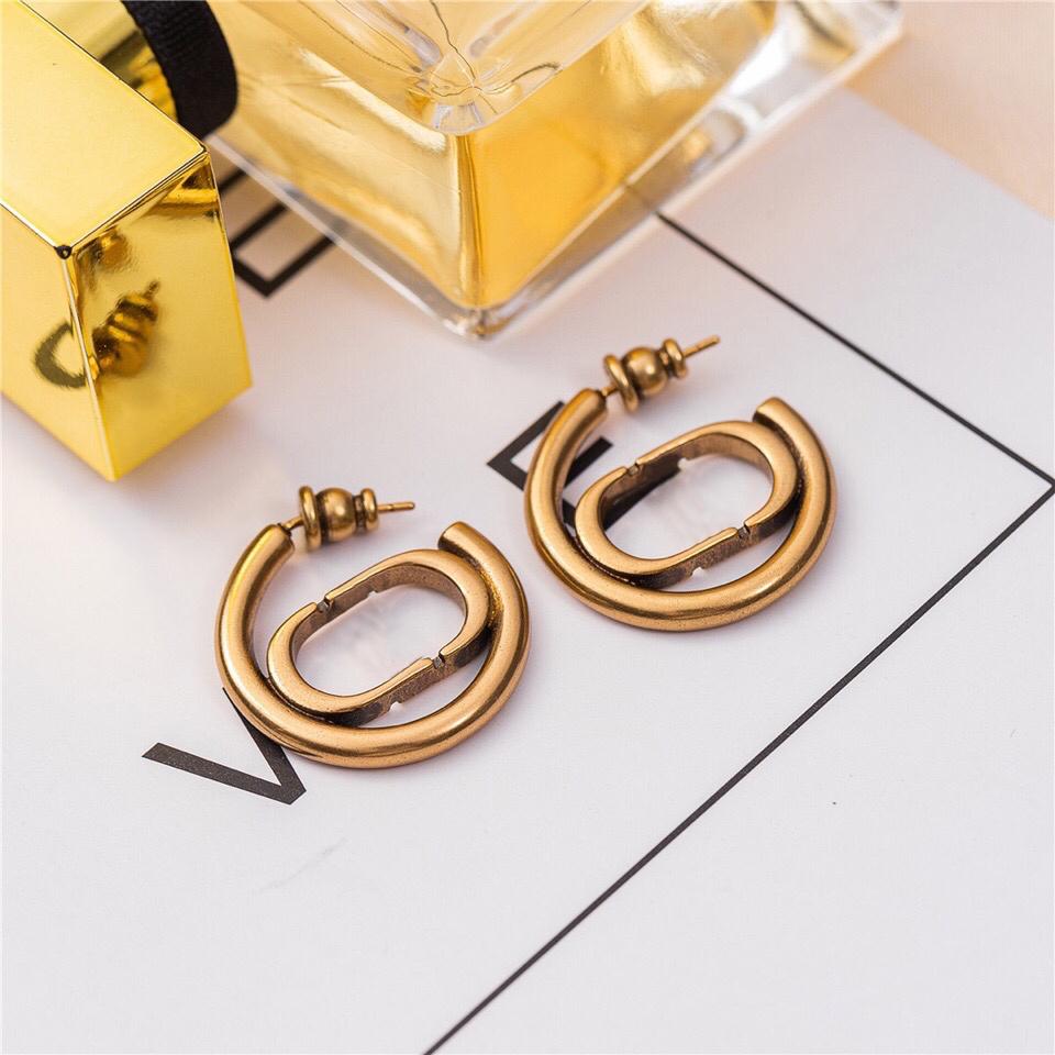 

Fashion Gold Earrings Designer For Women Delicate Letter Ear Studs Luxurys Designers D Earring Simplicity Trend Earrings Jewellery 2202283D