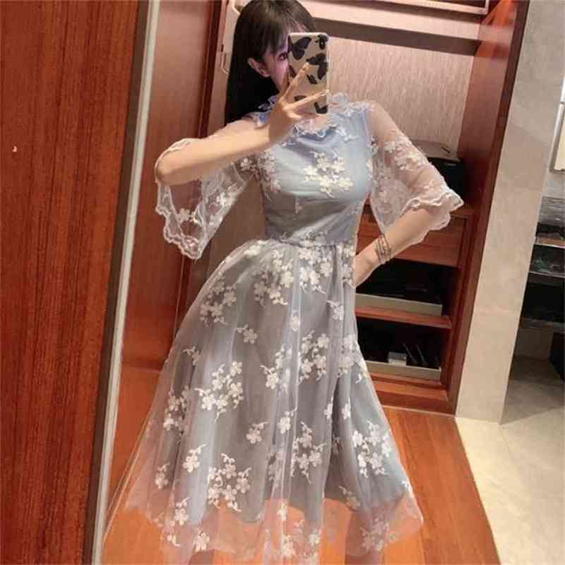 

Fashion Runway Summer Dress Women Butterfly Sleeve Mesh Lace Flowers Embroidered Big swing Slim Ladies Midi 210603, Picture color