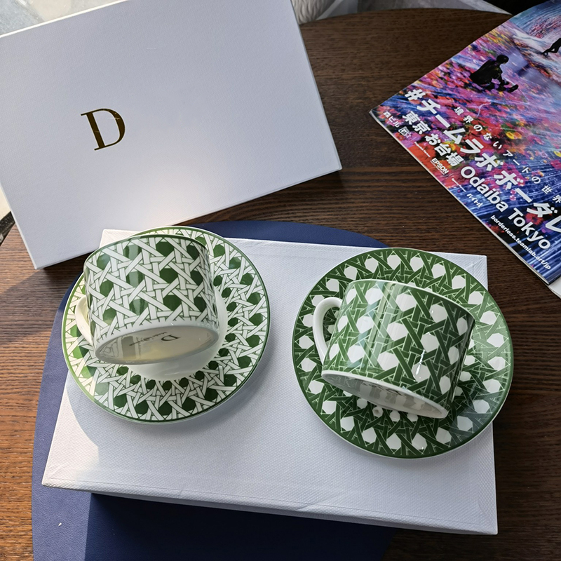 

Ceramic Coffee Cup European Style Mug Creative Afternoon Tea Teacup For Water Beautiful Gift Box Free Ship, With box