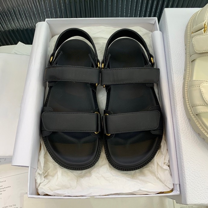 

Dio 2021 Brand Women Sandals Designer Men Casual shoes summer outdoor fashion Luxury Ladies sandal High Quality Flat beach shoe 35-40, Choose the color