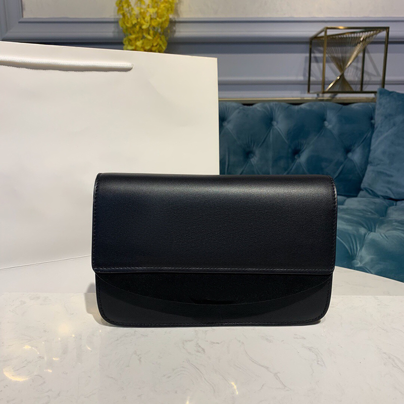 

The new 2020 Mini Shoulder Bag 58001 with inner slot pocket and large capacity leather Interior Slot Pocket Versatile fashion bags