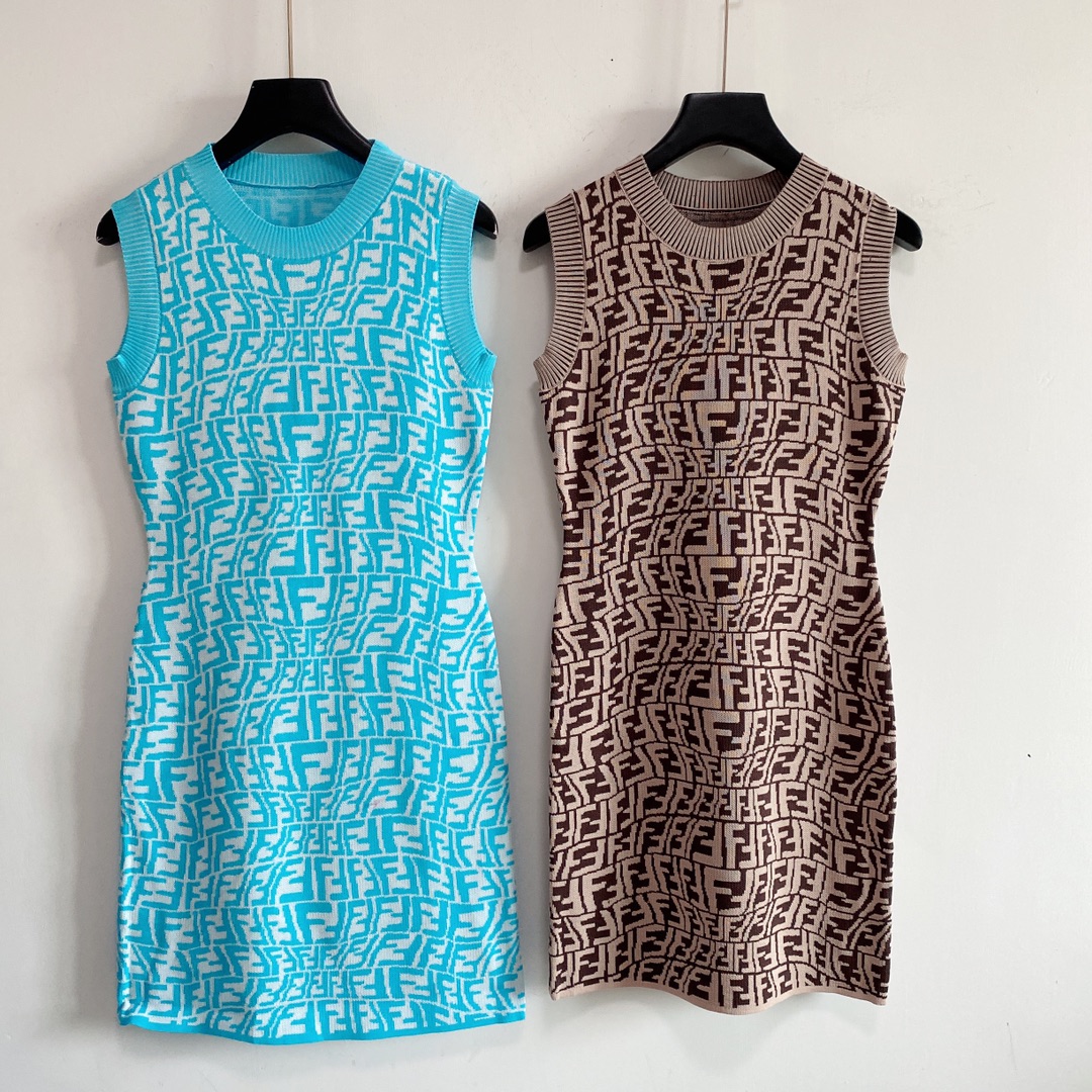 

Shipping  2021 Autumn Khaki/Blue Letter Print Autumn Women's Dresses Brand Same Style Women's Runway Dresses DH084