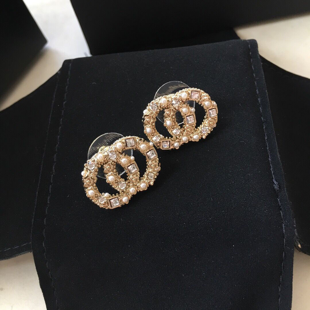 

Designer earrings JewelleryXiaoxiangfeng pearl millet simple square diamond set personalized Earrings sweet temperament Xiangj F7RM, Silver