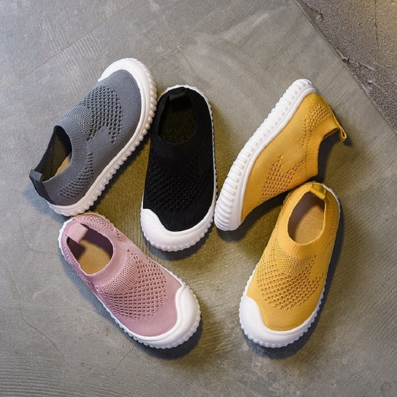 

Summer Spring Children Boy Girl Solid Color Woven Fly Shoes Kids Baby Breathable Knitted Casual Sneakers, Black