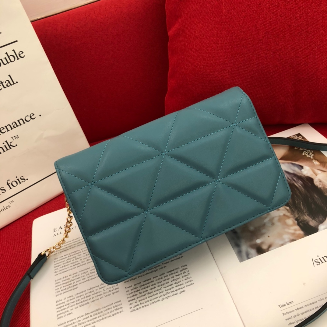

Genuine Cowhide Leather Hand Chain Bags Women luxurys Fashion Designers Female clutch Classic High Quality Girl Shoulder Handbags 2021 Bag, Color #1