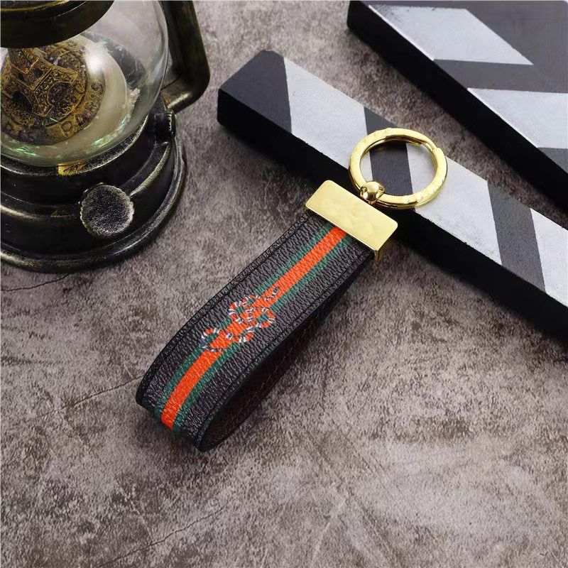 

2021 Luxury Cell Phone Straps High Quality Keychain Ring Stand Brand Designer Chain Porte Clef Gift Men's Women's Car Bag b005