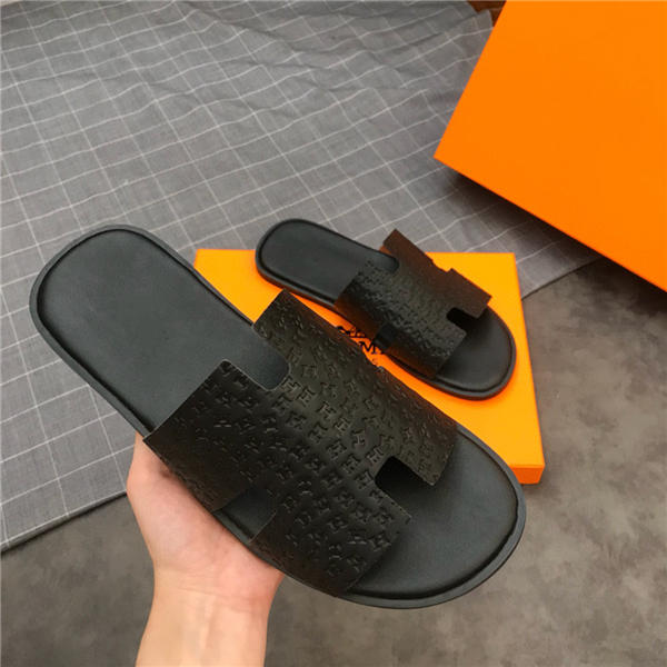 

2021 Top Women Man Slippers Flat Slides Sandals Flip Flop Summer Shoes Fashion Slip Slippers Designer Beach shos Bedroom shoes, Black