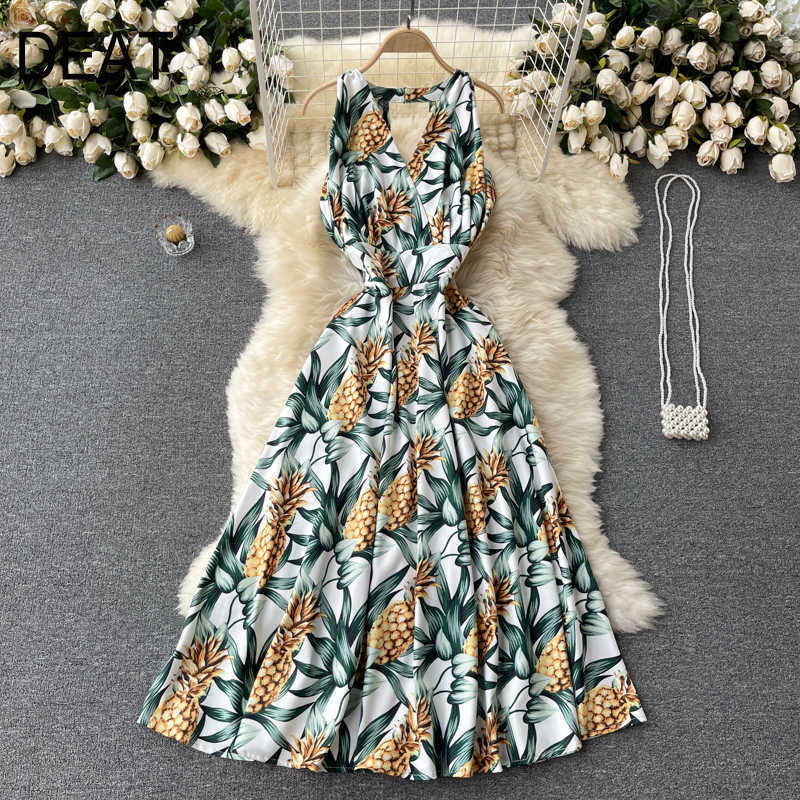 

DEAT Women Printing Hollow Out Sandy Beach Dress V-Neck Sleeveless Arrivals Temperament Fashion Spring Summer 11D612 210709, Green