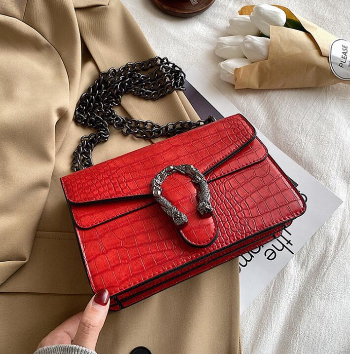 

Factory wholesale women chain bag simple atmospheric pressure flower leather messenger bags street trend crocodile handbags retro Stone womens handbag
