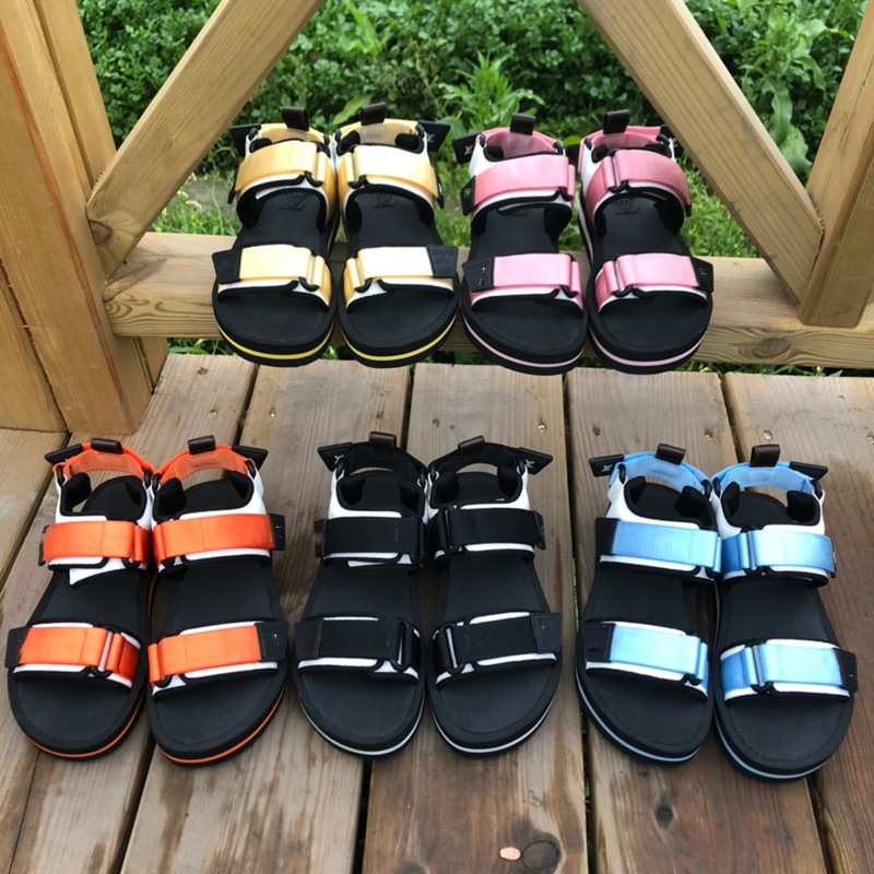 

2021 summer luxury designer women's shoes Velcro flat buckle beach comfortable sandals casual fashion travel formal wear walking buckle sand, Black