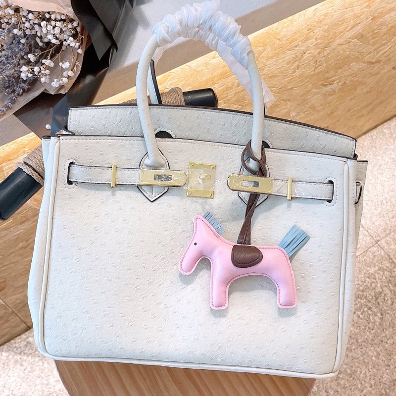 

Large Capacity Package Tote Bag Women Handbag Ostrich Design Genuine Leather Shopping Shoulder Bags Fashion Letter Hardware Stamped Lock Graceful Handbags
