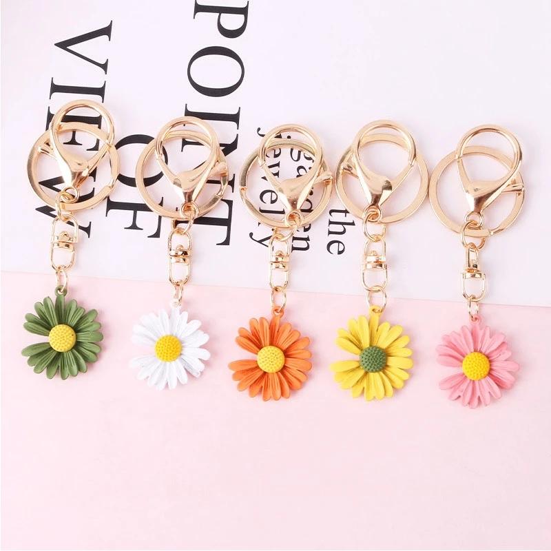 

Keychains Daisy Keychain Flowers For Women Flower Charm Key Chain Girls Ring