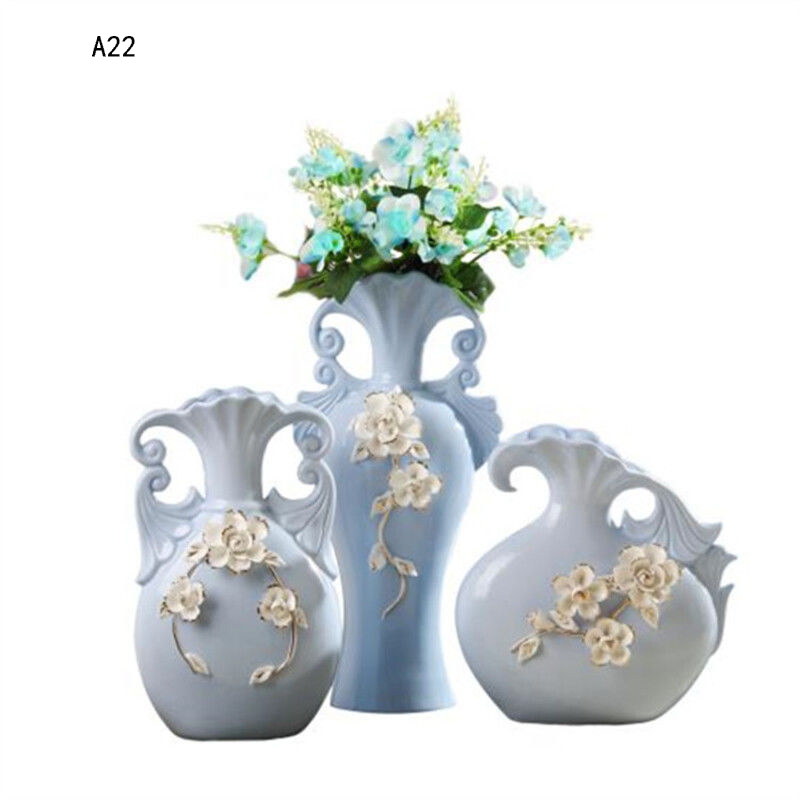 

European style antique porcelain vase three-piece set of pure handmade handicrafts home living room TV wine cabinet ornaments